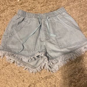 Elastic waist Jean shorts